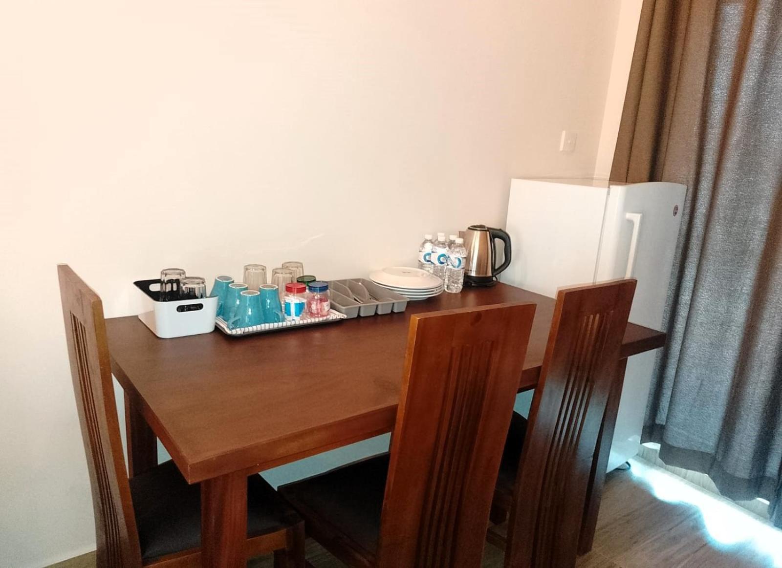 Transit Studio Katunayaka Kültér fotó