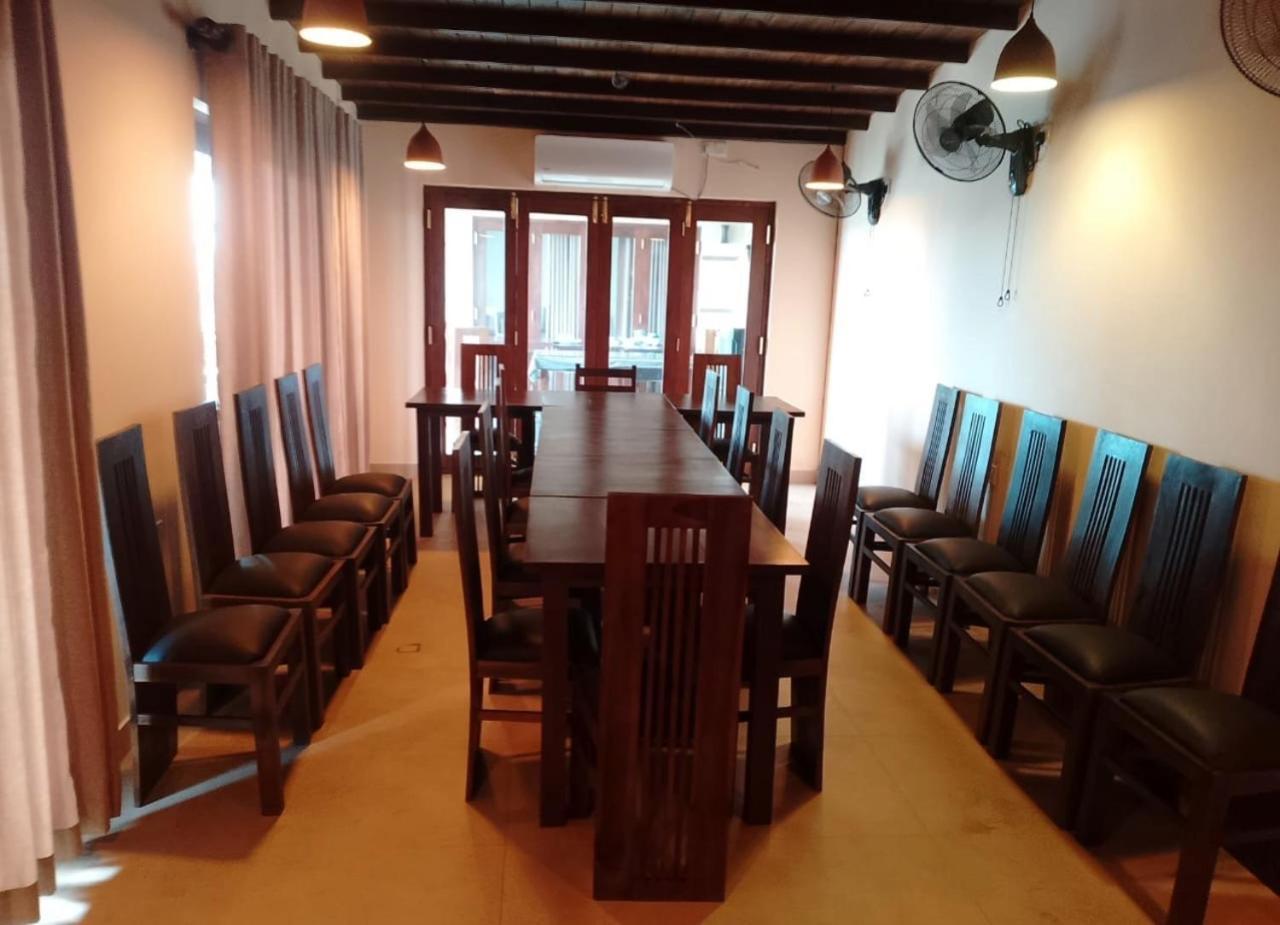 Transit Studio Katunayaka Kültér fotó